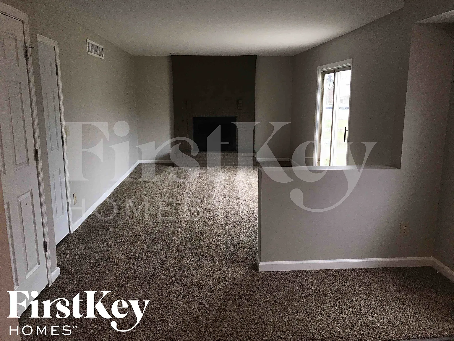 4 bed, 2.5 bath, 2086 sqft, $3,245 — Photo 2
