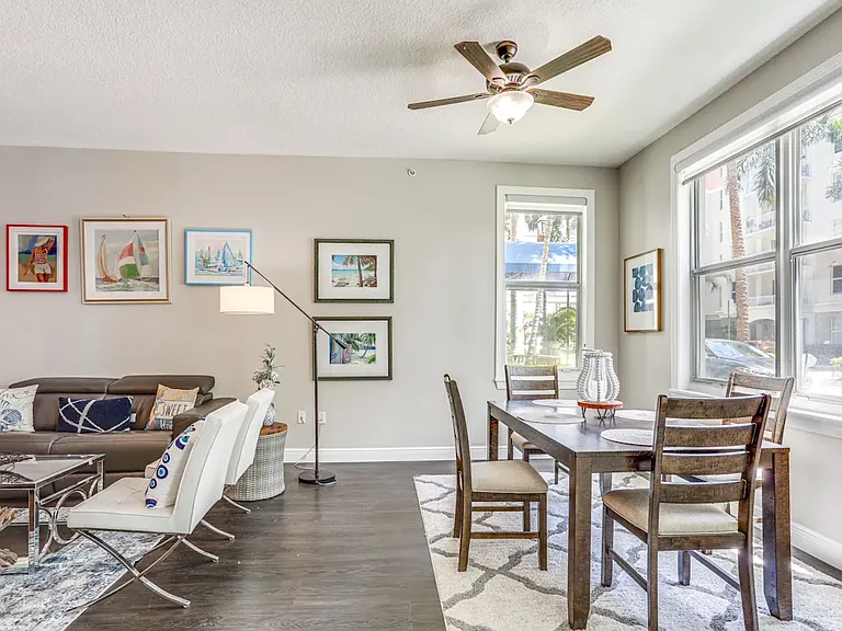 804 E Windward Way #120 — Photo 3