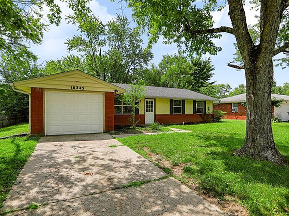 3rd image of 10245 E Chris Dr