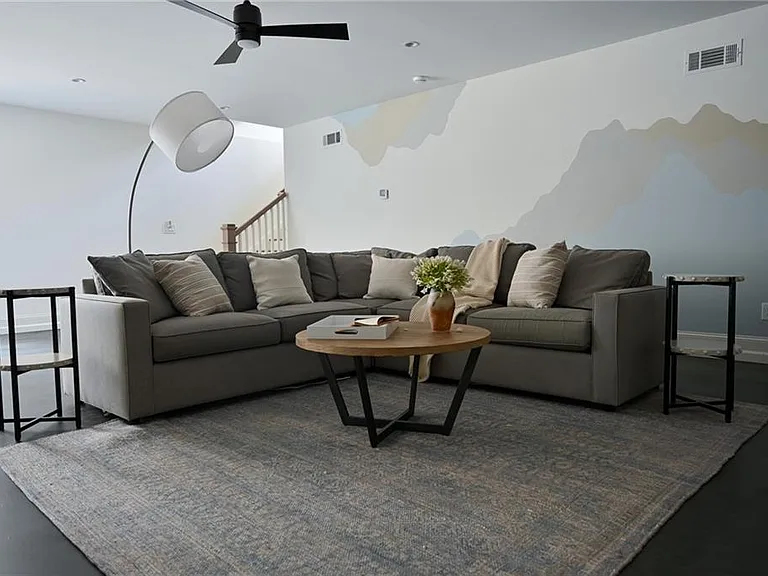 801 Adair Ave NE — Photo 24