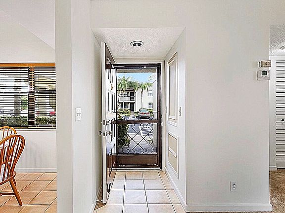 3rd image of 7642 Tahiti Ln APT 101