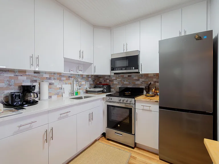 3280 Cynthia Ln #208 — Photo 6