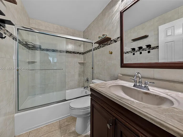 211 S 57th Way — Photo 28