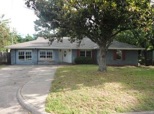 2407 Debra Ave, Denison, TX 75020