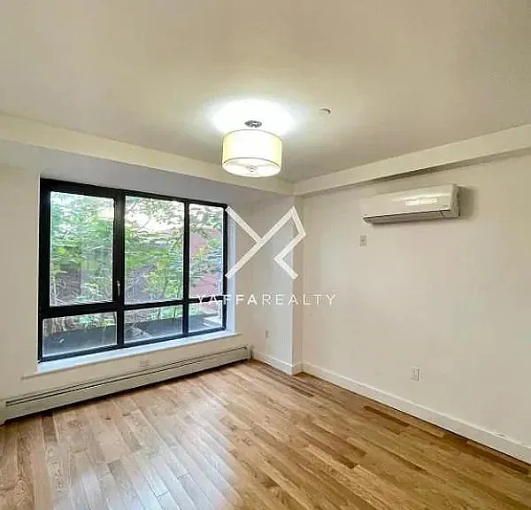 39 E 21st St #3D — Photo 3