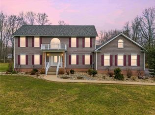 337 Morningstar Ln, New Castle, PA 16105