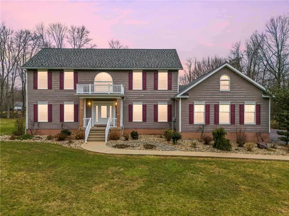 337 Morningstar Ln, New Castle, PA 16105