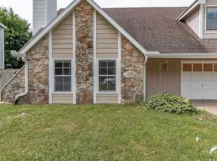 2913 University Dr, Lawrence, KS 66049