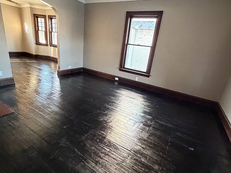 1120 Starr Ave — Photo 12