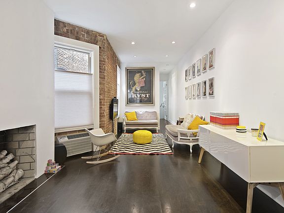 4th image of 213 W 80th St APT 5W