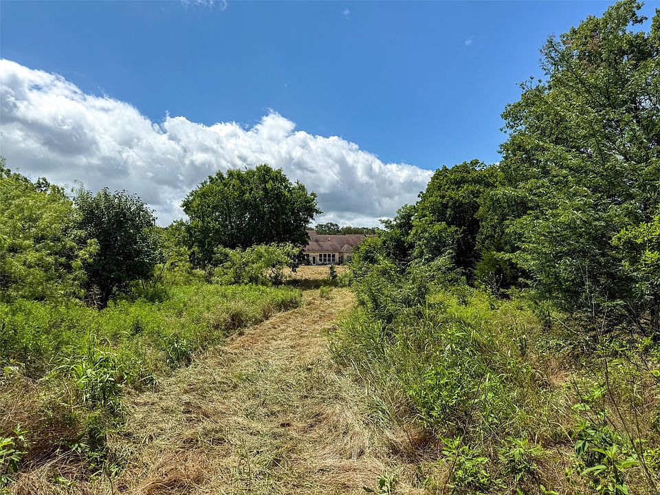 1st image of 1700 Don Lee Rd