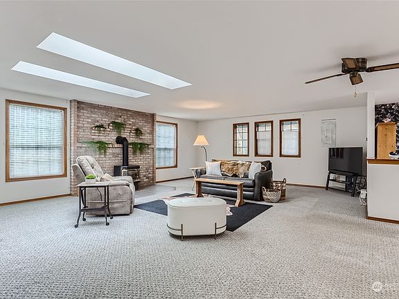 5th image of 25 99th Avenue SE