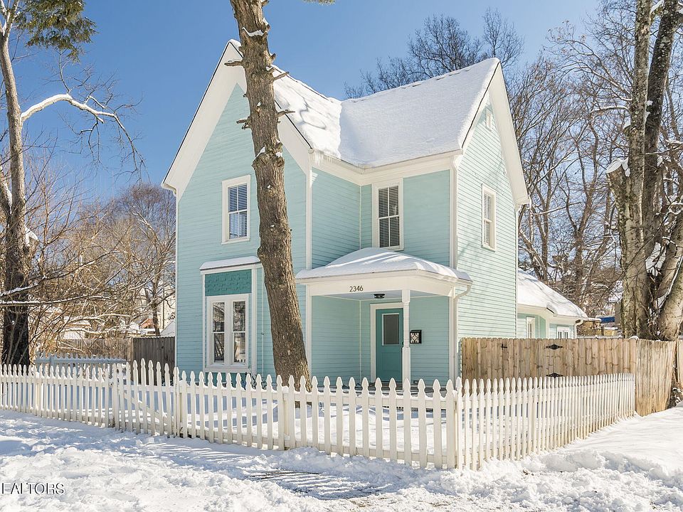 1st image of 2346 Woodbine Ave