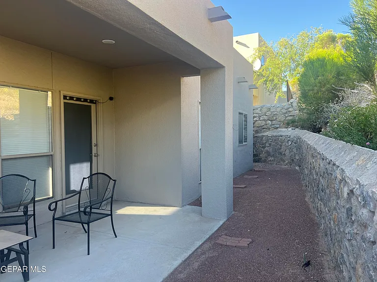 5656 Burning Tree Dr — Photo 9