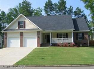 3327 Broomsgrove Dr, Fayetteville, NC 28306