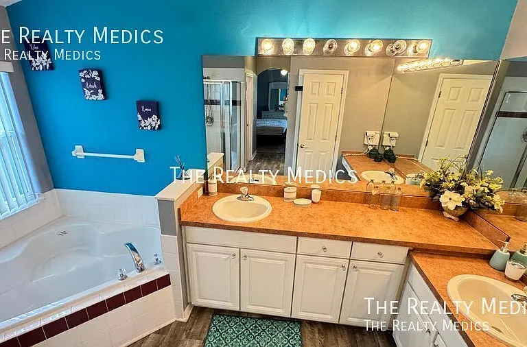 4802 Cumbrian Lakes Dr — Photo 37