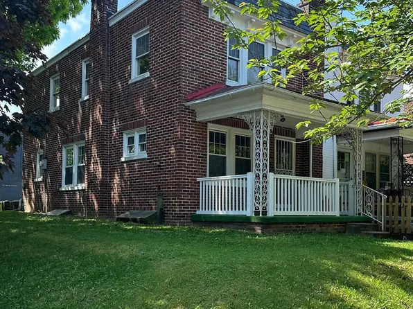 856 E Madison St, Lancaster, PA 17602