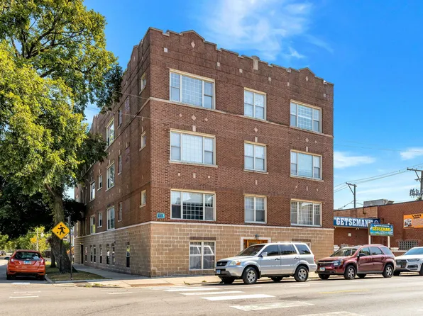 3221 N California Ave APT 3, Chicago, IL 60618