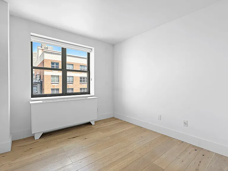 516 W 47th St #S6A — Photo 14