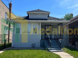 9815 S Throop St, Chicago, IL 60643