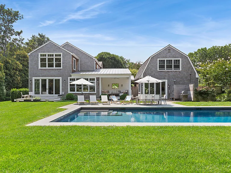 100 Buell Ln — Photo 1