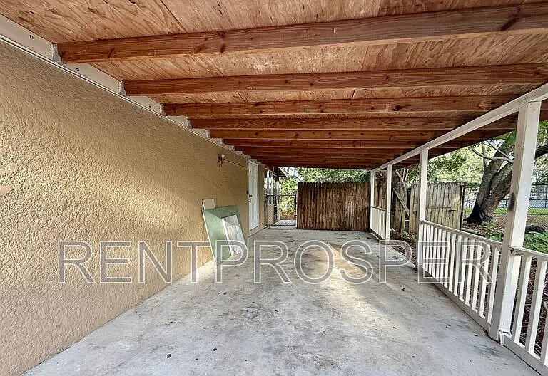 1900 Adair St — Photo 21