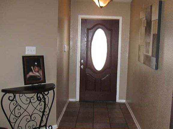2nd image of 3705 Aspen Dr