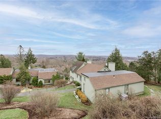 199 Heritage Vlg #D, Southbury, CT 06488