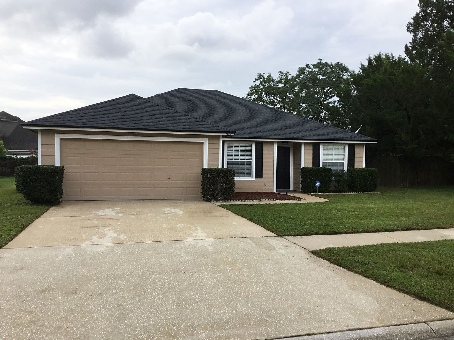 3902 Star Leaf Rd, Jacksonville, FL 32210 | Zillow