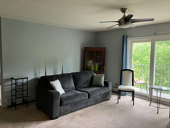 2nd image of 5125 Blodgett Ave APT 318