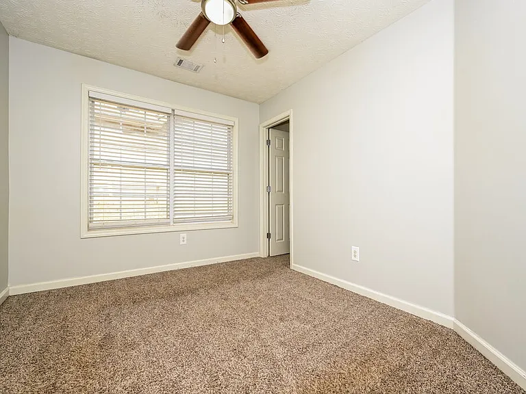125 Cheyenne Dr — Photo 12