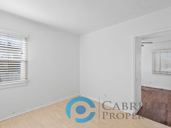 5th image of 4332 Cleveland Ave