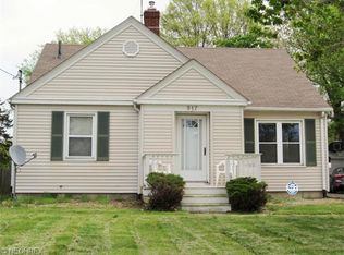 517 Gulf Rd, Elyria, OH 44035