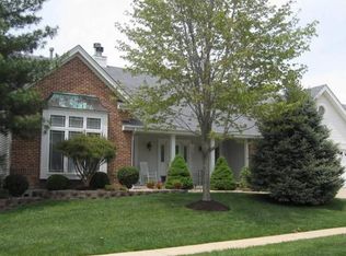 609 Dartmouth Terrace Ct, Ballwin, MO