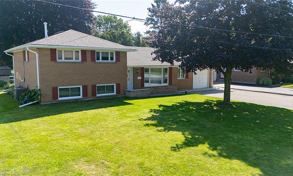 1st image of 12 Glendale Cres