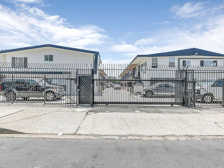 3318 Drew Street — Photo 17