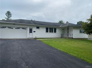 51 Taber Rd, New Hartford, NY 13413