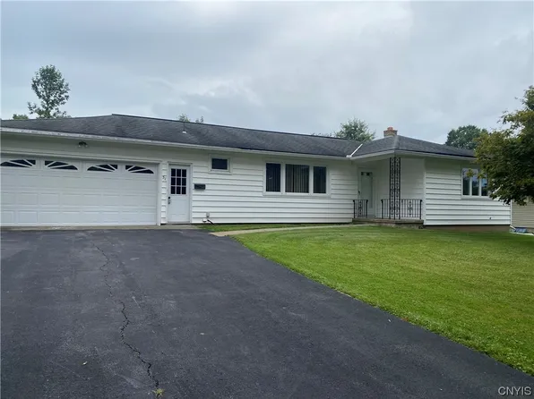 51 Taber Rd, New Hartford, NY 13413