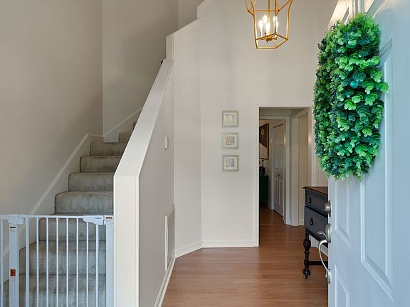 5th image of 312 Glenridge Ct