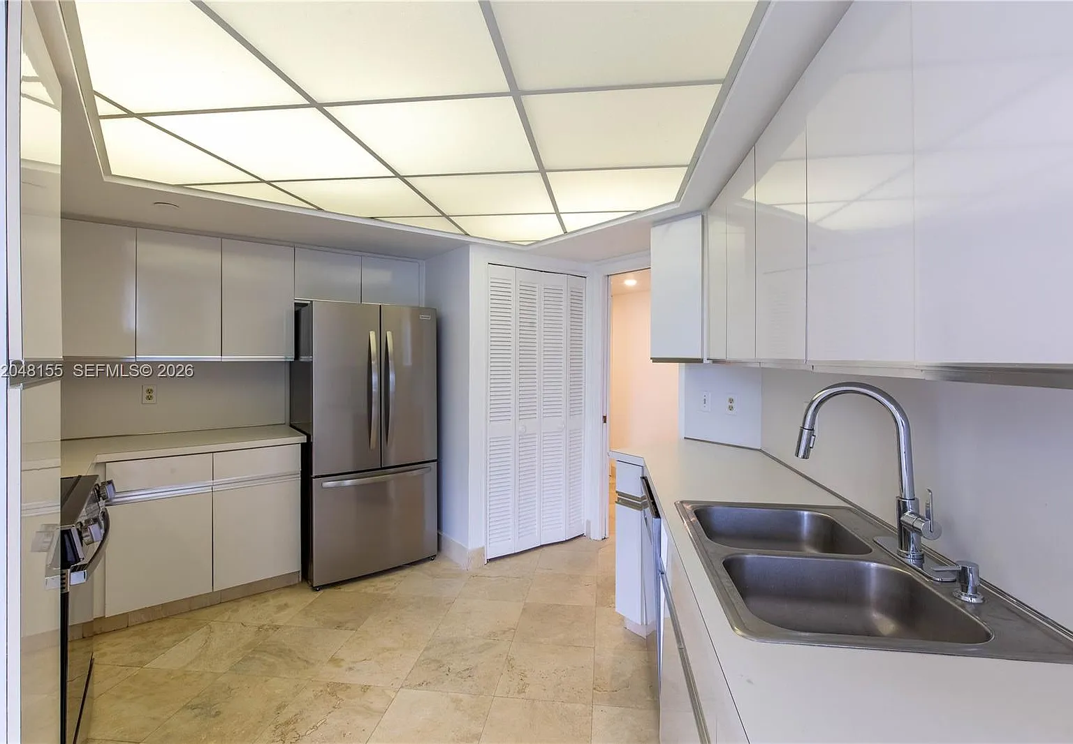 Thirty Five Sixty Condo — Photo 4