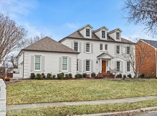 813 Colonel Anderson Pkwy, Hurstbourne, KY 40222