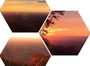 1 Highview Cir, Wilbraham, MA 01095