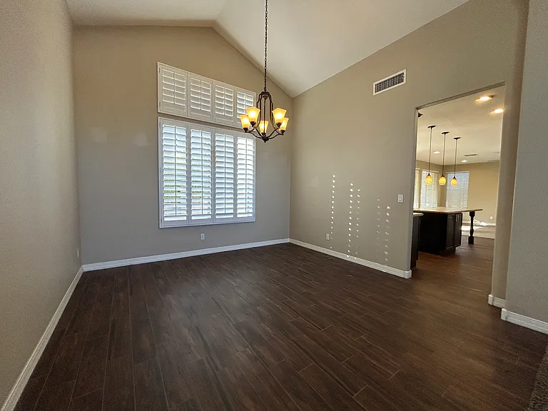 5163 W Village Dr — Photo 8