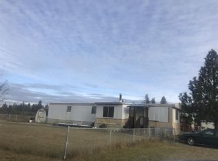26710 N Yale Rd, Chattaroy, WA 99003