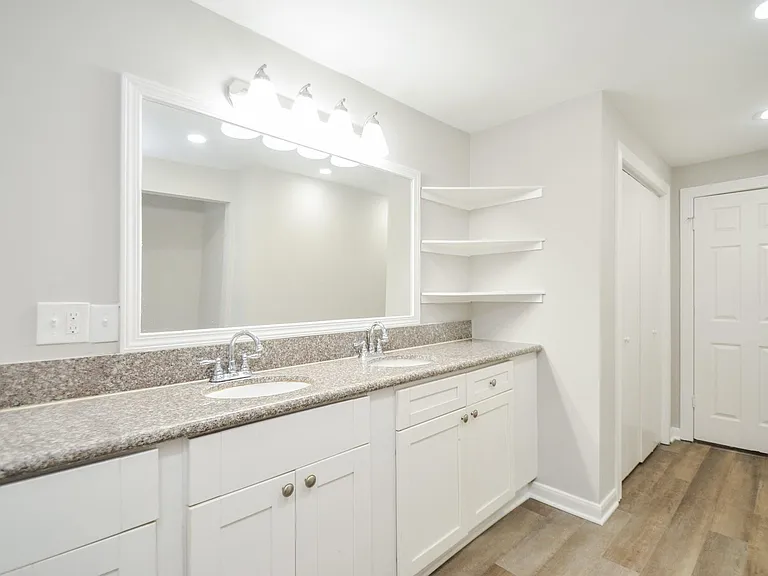 5238 Keystone St — Photo 20