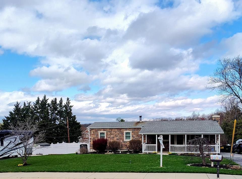 1st image of 4728 Bucks Schoolhouse Rd