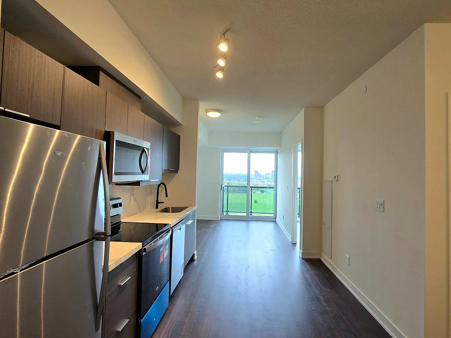 2 bed, $2,200 — Photo 1