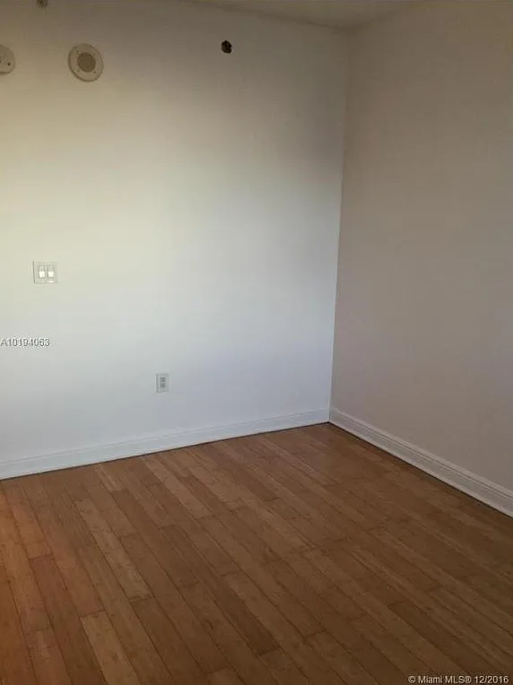 2 bed, 1331 sqft, $3,400 — Photo 4