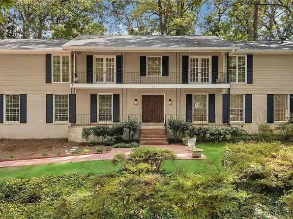 192 Maple Wood Dr, Lawrenceville, GA 30046
