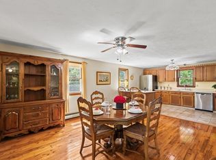 7 Beach Rd, Plymouth, MA 02360